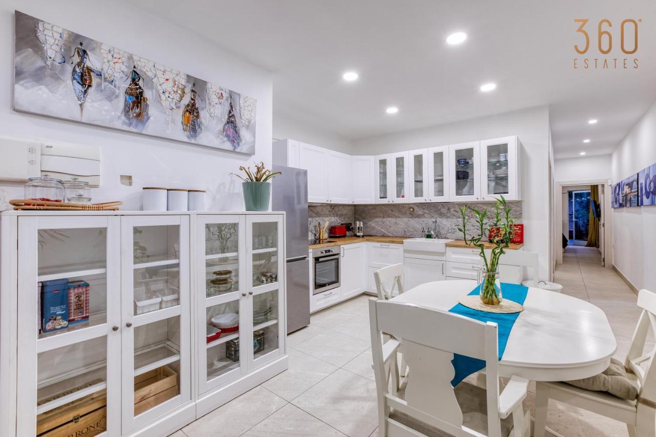 Apartment A Lovely 2br Maisonette With Private Terrace & Bbq By 360 Estates *